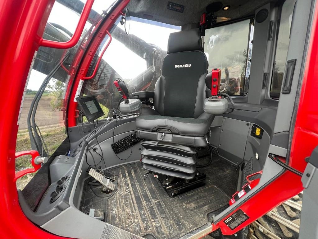 Zakup Komatsu 951 XC Komatsu 951 XC: slika Zakup Komatsu 951 XC Komatsu 951 XC Zakup Komatsu 951 XC Komatsu 951 XC: slika Zakup Komatsu 951 XC Komatsu 951 XC