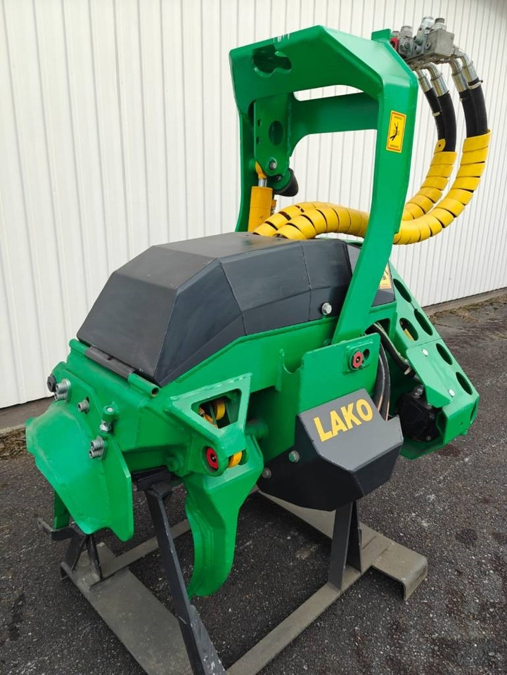 Šumarski stroj za krčenje Lako 42: slika Šumarski stroj za krčenje Lako 42 Šumarski stroj za krčenje Lako 42: slika Šumarski stroj za krčenje Lako 42