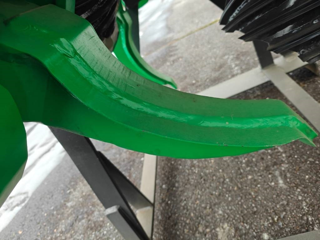 Šumarski stroj za krčenje Lako 42: slika Šumarski stroj za krčenje Lako 42 Šumarski stroj za krčenje Lako 42: slika Šumarski stroj za krčenje Lako 42