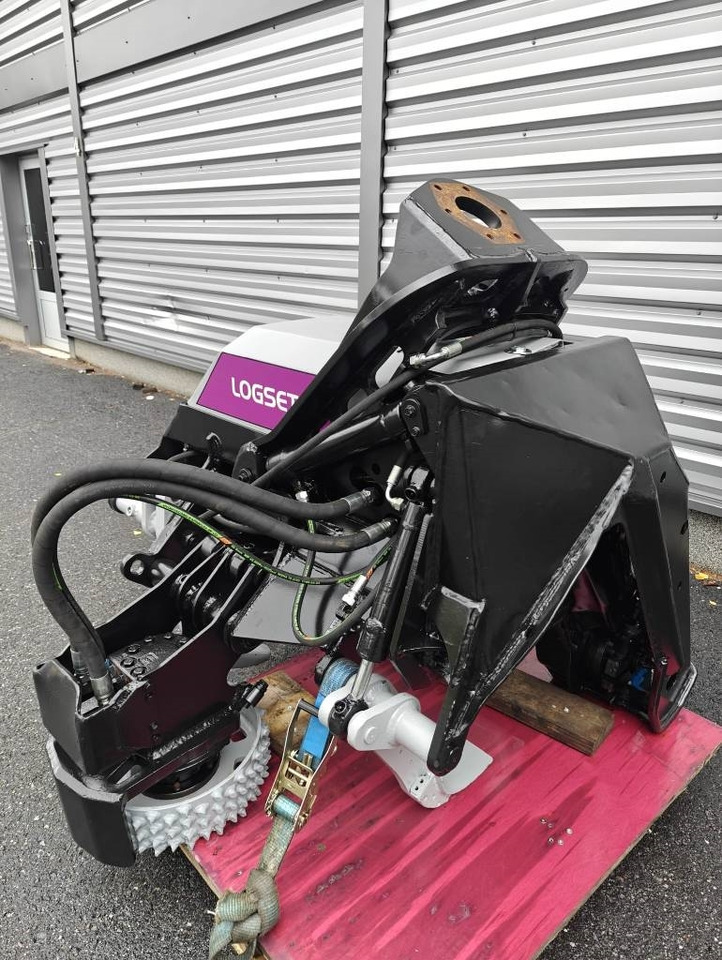 Logset 6 M - Šumarski stroj za krčenje: slika Logset 6 M - Šumarski stroj za krčenje Logset 6 M - Šumarski stroj za krčenje: slika Logset 6 M - Šumarski stroj za krčenje