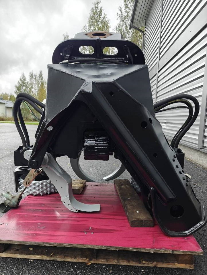 Logset 6 M - Šumarski stroj za krčenje: slika Logset 6 M - Šumarski stroj za krčenje Logset 6 M - Šumarski stroj za krčenje: slika Logset 6 M - Šumarski stroj za krčenje