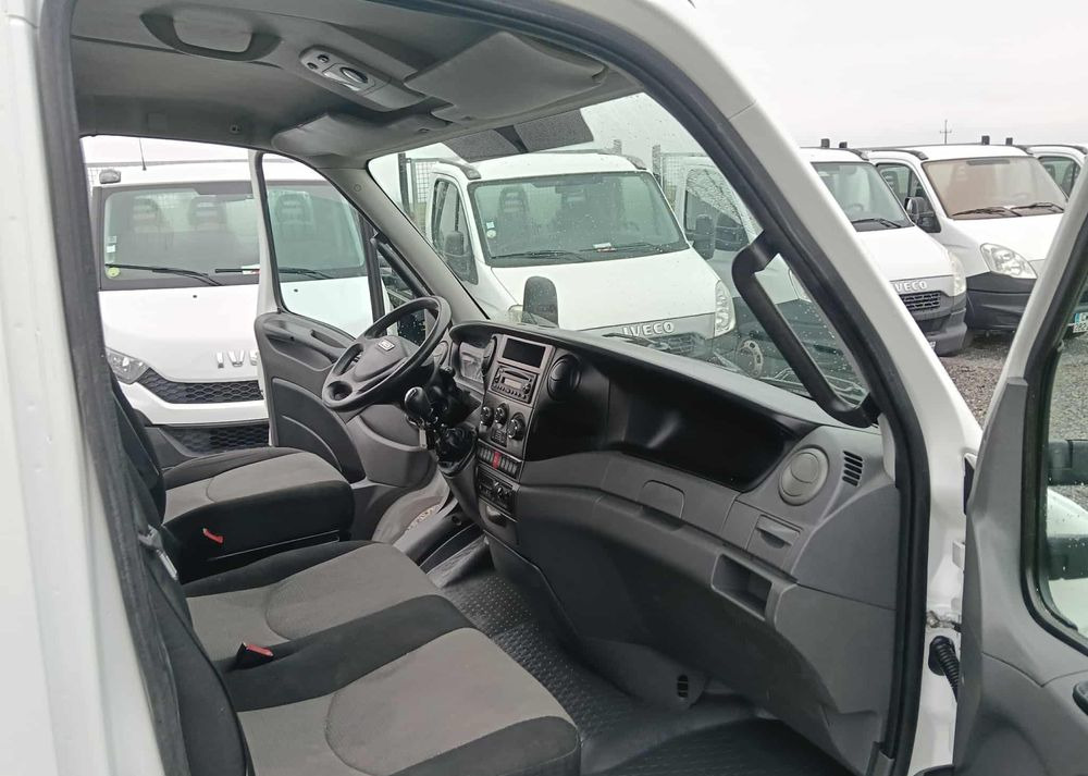 Mali kamion kiper Iveco 35C13, 35C14, 35C15, 35C17, 70C17: slika Mali kamion kiper Iveco 35C13, 35C14, 35C15, 35C17, 70C17 Mali kamion kiper Iveco 35C13, 35C14, 35C15, 35C17, 70C17: slika Mali kamion kiper Iveco 35C13, 35C14, 35C15, 35C17, 70C17