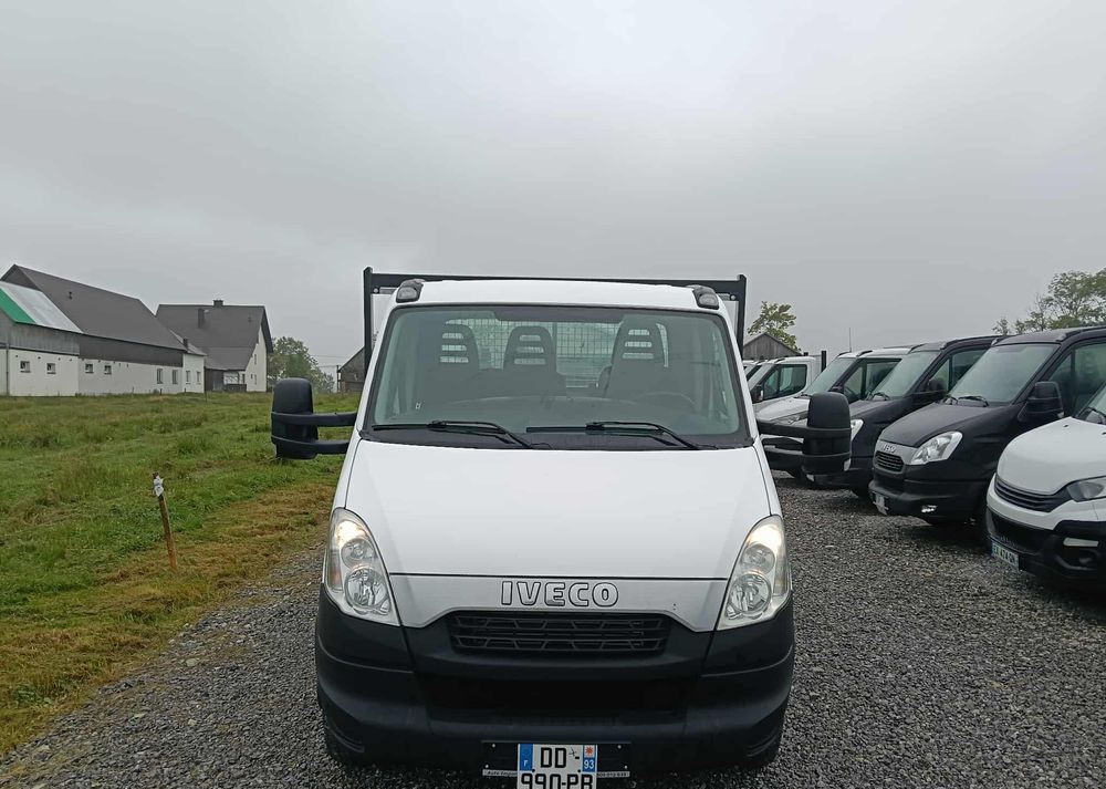 Iveco 35C13, 35C14, 35C15, 35C17, 70C17 - Mali kamion kiper: slika Iveco 35C13, 35C14, 35C15, 35C17, 70C17 - Mali kamion kiper Iveco 35C13, 35C14, 35C15, 35C17, 70C17 - Mali kamion kiper: slika Iveco 35C13, 35C14, 35C15, 35C17, 70C17 - Mali kamion kiper