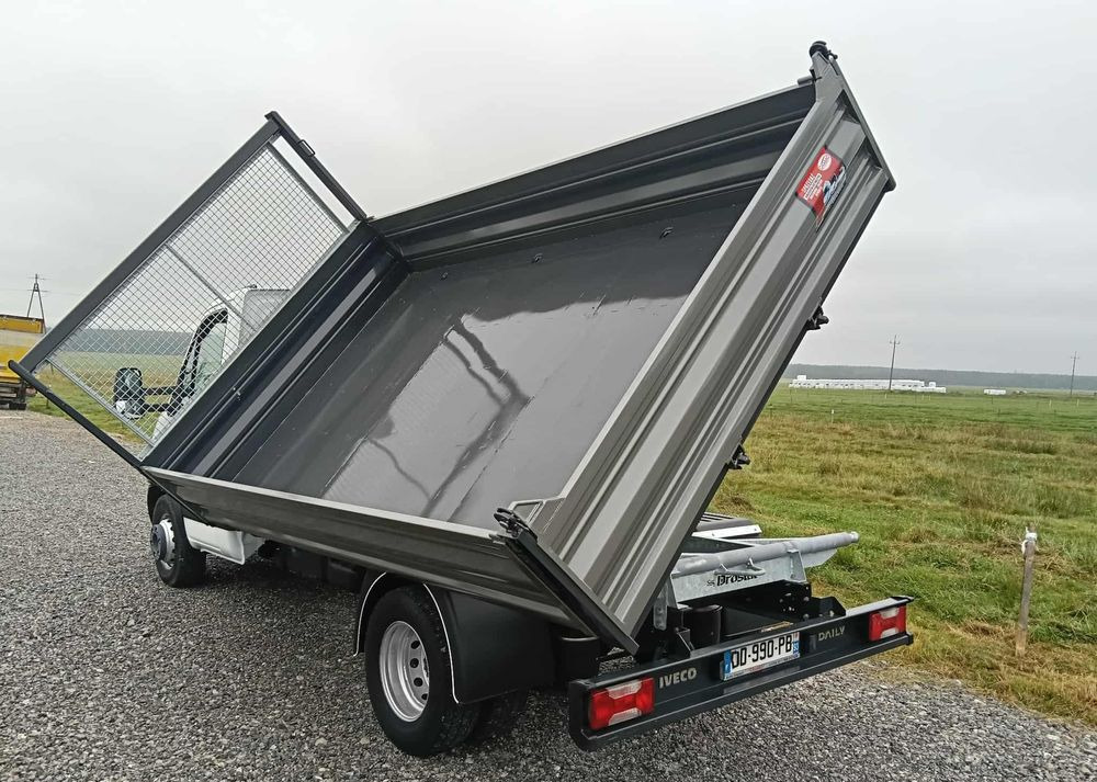 Mali kamion kiper Iveco 35C13, 35C14, 35C15, 35C17, 70C17: slika Mali kamion kiper Iveco 35C13, 35C14, 35C15, 35C17, 70C17 Mali kamion kiper Iveco 35C13, 35C14, 35C15, 35C17, 70C17: slika Mali kamion kiper Iveco 35C13, 35C14, 35C15, 35C17, 70C17