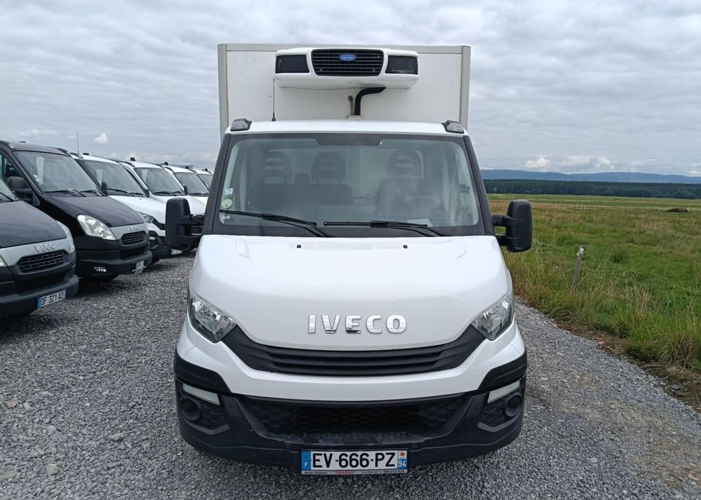 Iveco 35C14, 35C13, 35C12 - Dostavno vozilo hladnjača: slika Iveco 35C14, 35C13, 35C12 - Dostavno vozilo hladnjača Iveco 35C14, 35C13, 35C12 - Dostavno vozilo hladnjača: slika Iveco 35C14, 35C13, 35C12 - Dostavno vozilo hladnjača