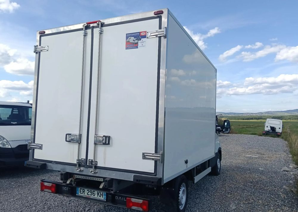 Iveco 35S16, 35S15, 35S14, 35S13, 35C13, 35C14 - Dostavno vozilo hladnjača: slika Iveco 35S16, 35S15, 35S14, 35S13, 35C13, 35C14 - Dostavno vozilo hladnjača Iveco 35S16, 35S15, 35S14, 35S13, 35C13, 35C14 - Dostavno vozilo hladnjača: slika Iveco 35S16, 35S15, 35S14, 35S13, 35C13, 35C14 - Dostavno vozilo hladnjača