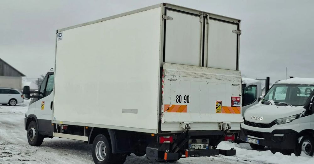Iveco 70C17, 35C17, 35C13, 35C15 - Dostavno vozilo hladnjača: slika Iveco 70C17, 35C17, 35C13, 35C15 - Dostavno vozilo hladnjača Iveco 70C17, 35C17, 35C13, 35C15 - Dostavno vozilo hladnjača: slika Iveco 70C17, 35C17, 35C13, 35C15 - Dostavno vozilo hladnjača