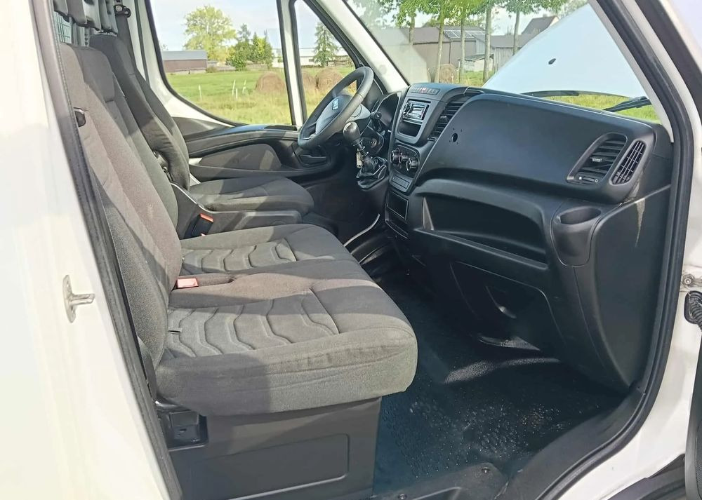 Iveco DAILY 35C13, 35C12, 35C14, 35C15 - Mali kamion kiper: slika Iveco DAILY 35C13, 35C12, 35C14, 35C15 - Mali kamion kiper Iveco DAILY 35C13, 35C12, 35C14, 35C15 - Mali kamion kiper: slika Iveco DAILY 35C13, 35C12, 35C14, 35C15 - Mali kamion kiper