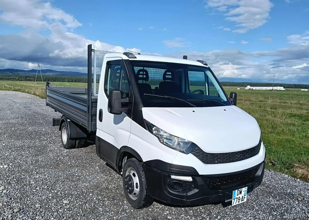 Iveco DAILY 35C13, 35C12, 35C14, 35C15 - Mali kamion kiper: slika Iveco DAILY 35C13, 35C12, 35C14, 35C15 - Mali kamion kiper Iveco DAILY 35C13, 35C12, 35C14, 35C15 - Mali kamion kiper: slika Iveco DAILY 35C13, 35C12, 35C14, 35C15 - Mali kamion kiper