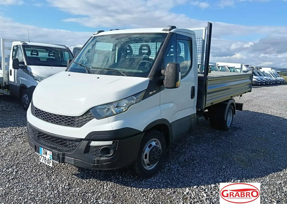 Iveco DAILY 35C13, 35C12, 35C14, 35C15 - Mali kamion kiper: slika Iveco DAILY 35C13, 35C12, 35C14, 35C15 - Mali kamion kiper Iveco DAILY 35C13, 35C12, 35C14, 35C15 - Mali kamion kiper: slika Iveco DAILY 35C13, 35C12, 35C14, 35C15 - Mali kamion kiper