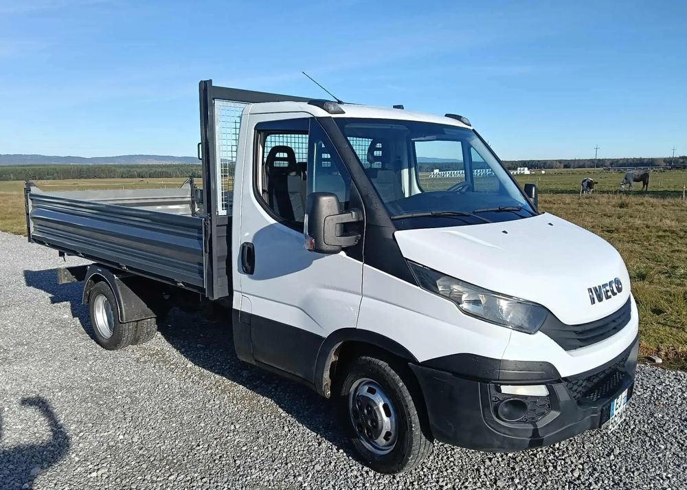 Iveco DAILY 35C13, 35C13, 35C15 - Mali kamion kiper: slika Iveco DAILY 35C13, 35C13, 35C15 - Mali kamion kiper Iveco DAILY 35C13, 35C13, 35C15 - Mali kamion kiper: slika Iveco DAILY 35C13, 35C13, 35C15 - Mali kamion kiper