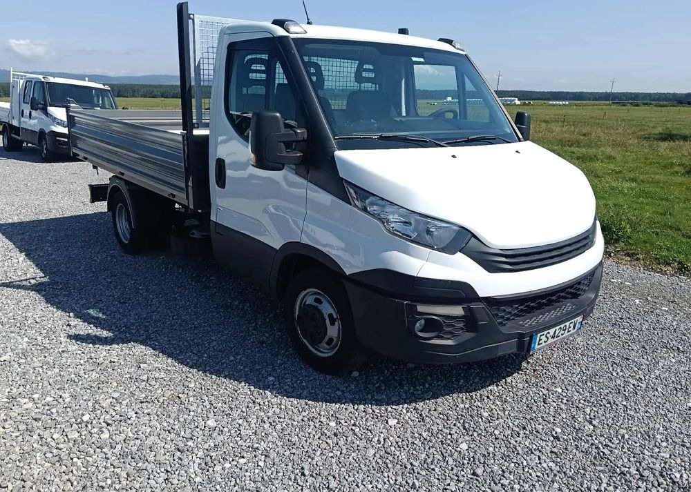 Iveco DAILY 35C14, 35C13, 35C12 - Mali kamion kiper: slika Iveco DAILY 35C14, 35C13, 35C12 - Mali kamion kiper Iveco DAILY 35C14, 35C13, 35C12 - Mali kamion kiper: slika Iveco DAILY 35C14, 35C13, 35C12 - Mali kamion kiper