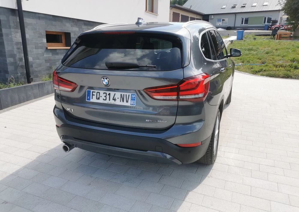 BMW X1 sDrive16d - Karavan: slika BMW X1 sDrive16d - Karavan BMW X1 sDrive16d - Karavan: slika BMW X1 sDrive16d - Karavan