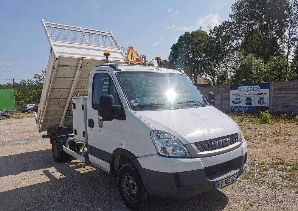 Iveco Daily 35C11 Kiper wywrotka Hak Bliźniak sprowadzony - Mali kamion kiper: slika Iveco Daily 35C11 Kiper wywrotka Hak Bliźniak sprowadzony - Mali kamion kiper Iveco Daily 35C11 Kiper wywrotka Hak Bliźniak sprowadzony - Mali kamion kiper: slika Iveco Daily 35C11 Kiper wywrotka Hak Bliźniak sprowadzony - Mali kamion kiper