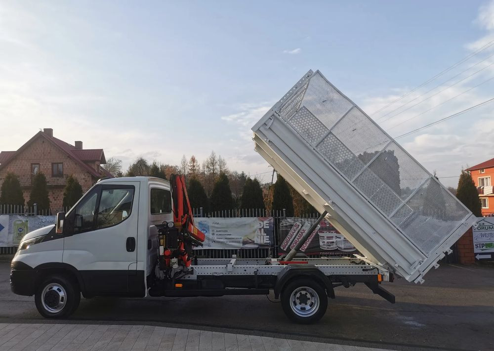 Mali kamion kiper Iveco Daily 35C15 Kiper HDS dzwig 3.0-150KM wywrotka Hak: slika Mali kamion kiper Iveco Daily 35C15 Kiper HDS dzwig 3.0-150KM wywrotka Hak