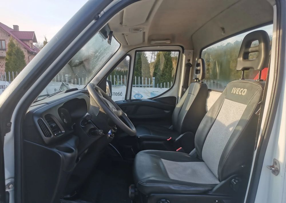 Mali kamion kiper Iveco Daily 35C15 Kiper HDS dzwig 3.0-150KM wywrotka Hak: slika Mali kamion kiper Iveco Daily 35C15 Kiper HDS dzwig 3.0-150KM wywrotka Hak