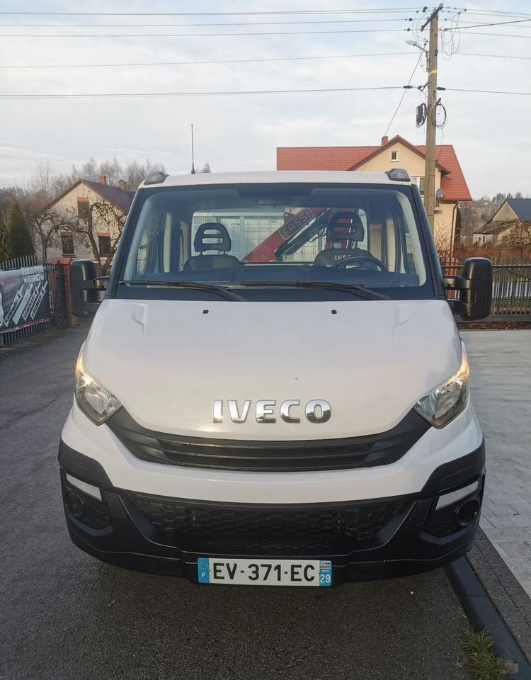 Mali kamion kiper Iveco Daily 35C15 Kiper HDS dzwig 3.0-150KM wywrotka Hak: slika Mali kamion kiper Iveco Daily 35C15 Kiper HDS dzwig 3.0-150KM wywrotka Hak