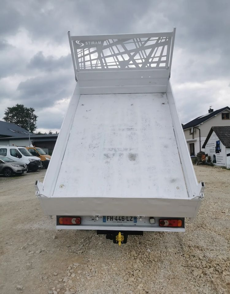 Renault Master Kiper wywrotka 2.3-145KM Hak Bliźniak klimatyzacja Kamera cofania - Mali kamion kiper: slika Renault Master Kiper wywrotka 2.3-145KM Hak Bliźniak klimatyzacja Kamera cofania - Mali kamion kiper Renault Master Kiper wywrotka 2.3-145KM Hak Bliźniak klimatyzacja Kamera cofania - Mali kamion kiper: slika Renault Master Kiper wywrotka 2.3-145KM Hak Bliźniak klimatyzacja Kamera cofania - Mali kamion kiper