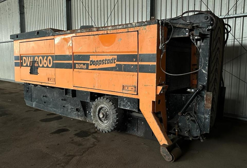 Doppstadt Schredder DW 2060 - Industrijski šreder: slika Doppstadt Schredder DW 2060 - Industrijski šreder Doppstadt Schredder DW 2060 - Industrijski šreder: slika Doppstadt Schredder DW 2060 - Industrijski šreder