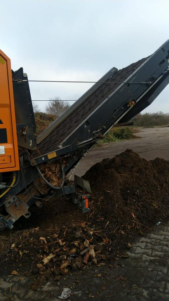 Zerkleinerer Doppstadt AK 510 (BJ 09 / 2015) - Industrijski šreder: slika Zerkleinerer Doppstadt AK 510 (BJ 09 / 2015) - Industrijski šreder Zerkleinerer Doppstadt AK 510 (BJ 09 / 2015) - Industrijski šreder: slika Zerkleinerer Doppstadt AK 510 (BJ 09 / 2015) - Industrijski šreder