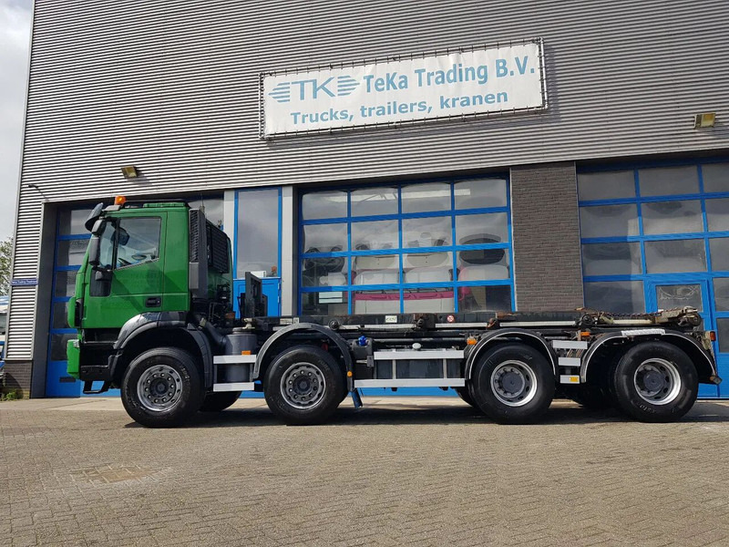 Iveco Stralis 450 8x4 Steel Nieuwe Apk/TÜV 430.000 km kettingsyst 30 t - Transporter kontejnera/ Kamion s izmjenjivim sanducima: slika Iveco Stralis 450 8x4 Steel Nieuwe Apk/TÜV 430.000 km kettingsyst 30 t - Transporter kontejnera/ Kamion s izmjenjivim sanducima Iveco Stralis 450 8x4 Steel Nieuwe Apk/TÜV 430.000 km kettingsyst 30 t - Transporter kontejnera/ Kamion s izmjenjivim sanducima: slika Iveco Stralis 450 8x4 Steel Nieuwe Apk/TÜV 430.000 km kettingsyst 30 t - Transporter kontejnera/ Kamion s izmjenjivim sanducima