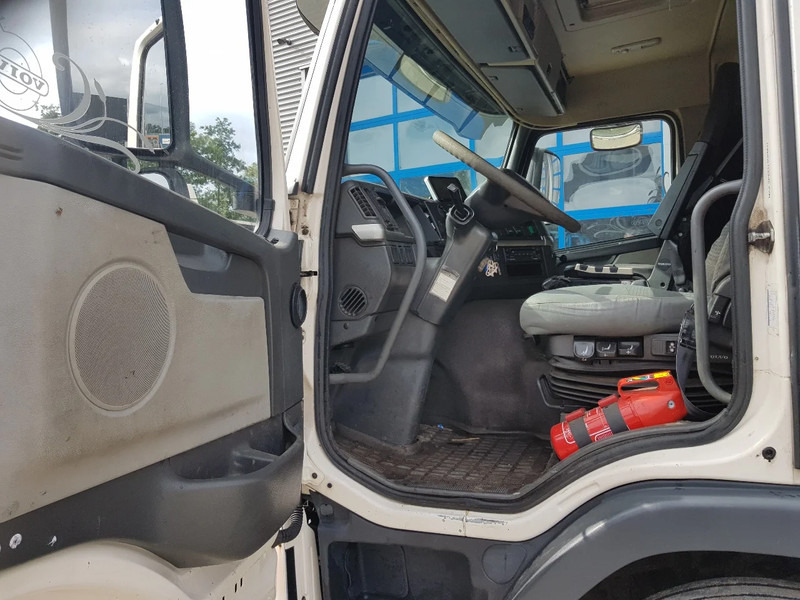 Kamion za odvoz smeća Volvo FM 9.260 Geesink GPM II Euro 3: slika Kamion za odvoz smeća Volvo FM 9.260 Geesink GPM II Euro 3