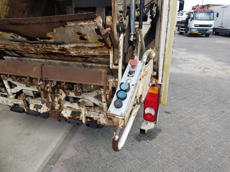 Kamion za odvoz smeća Volvo FM 9.260 Geesink GPM II Euro 3: slika Kamion za odvoz smeća Volvo FM 9.260 Geesink GPM II Euro 3