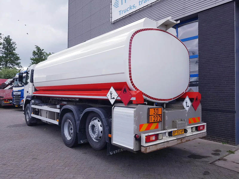 Volvo FM 9.340 Fuel 21.400 Liter 3 Comp Euro 3 - Kamion cisterna: slika Volvo FM 9.340 Fuel 21.400 Liter 3 Comp Euro 3 - Kamion cisterna Volvo FM 9.340 Fuel 21.400 Liter 3 Comp Euro 3 - Kamion cisterna: slika Volvo FM 9.340 Fuel 21.400 Liter 3 Comp Euro 3 - Kamion cisterna