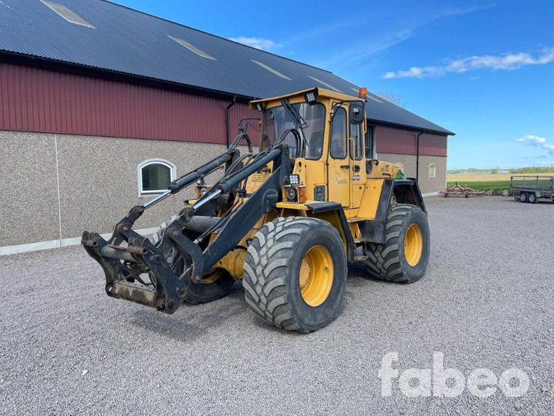 Volvo BM L50 - Utovarivač na kotačima: slika Volvo BM L50 - Utovarivač na kotačima Volvo BM L50 - Utovarivač na kotačima: slika Volvo BM L50 - Utovarivač na kotačima