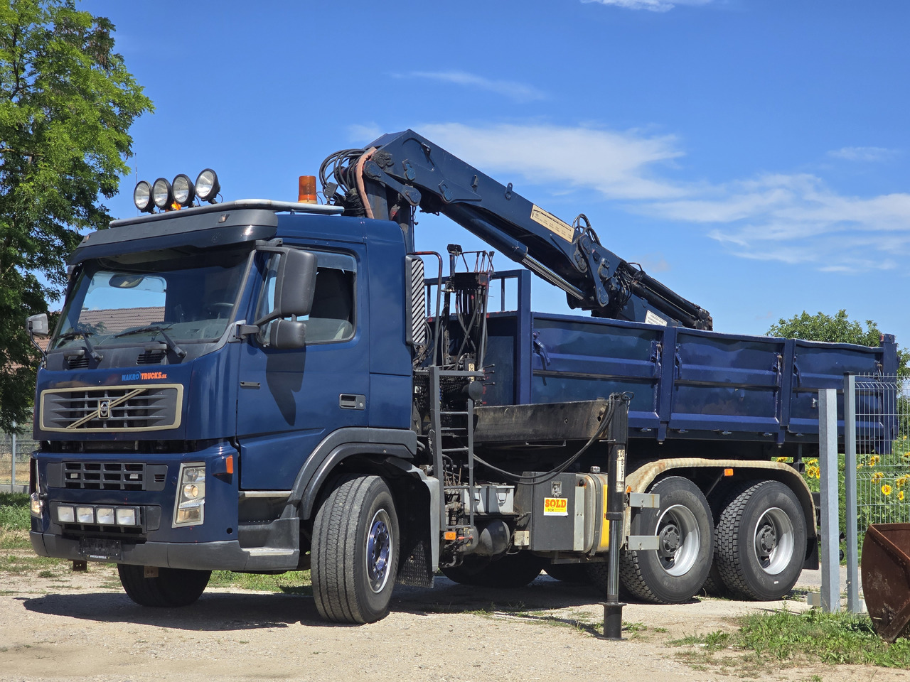 VOLVO FM 420 6X4 / KIPPER / CRANE HMF 1823 K4 - Kiper, Kamion s kranom: slika VOLVO FM 420 6X4 / KIPPER / CRANE HMF 1823 K4 - Kiper, Kamion s kranom VOLVO FM 420 6X4 / KIPPER / CRANE HMF 1823 K4 - Kiper, Kamion s kranom: slika VOLVO FM 420 6X4 / KIPPER / CRANE HMF 1823 K4 - Kiper, Kamion s kranom