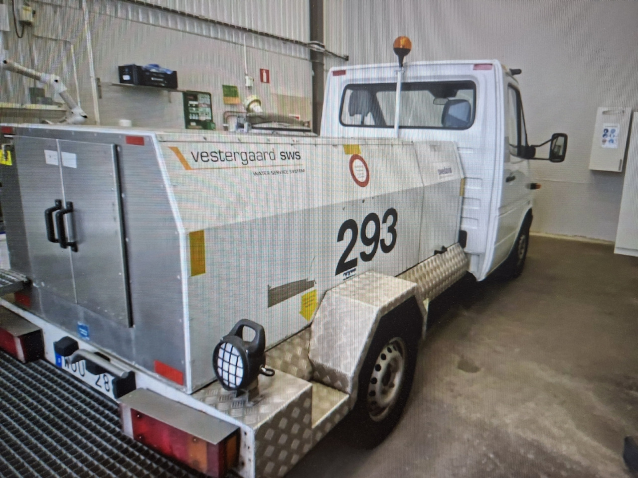 Mercedes311 CDI/30/Vestergaard WSU - Aerodromska oprema: slika Mercedes311 CDI/30/Vestergaard WSU - Aerodromska oprema Mercedes311 CDI/30/Vestergaard WSU - Aerodromska oprema: slika Mercedes311 CDI/30/Vestergaard WSU - Aerodromska oprema