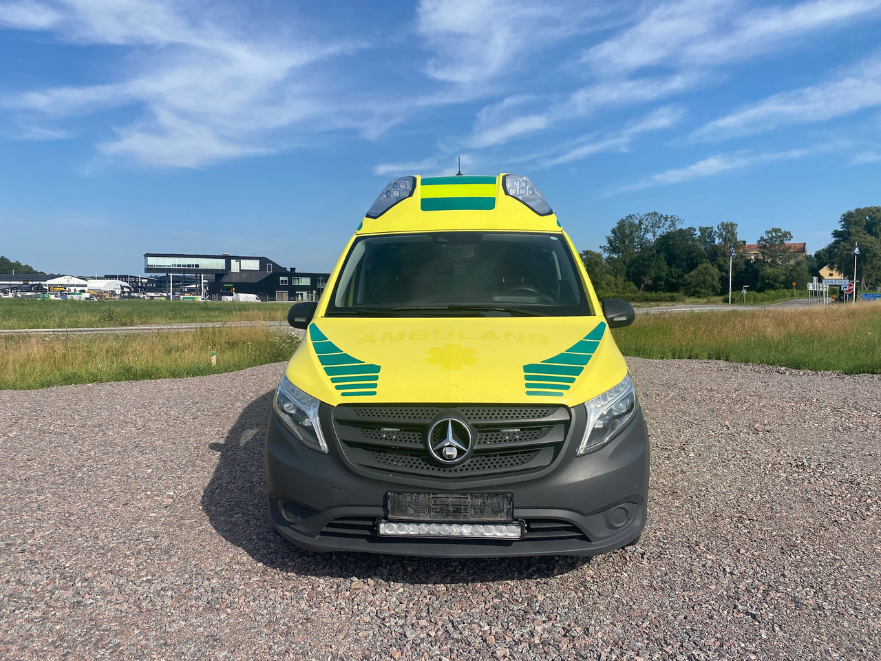 MERCEDES-BENZ Vito 119 4x4 - Ambulans / AMBULANCE - Vozilo hitne pomoći: slika MERCEDES-BENZ Vito 119 4x4 - Ambulans / AMBULANCE - Vozilo hitne pomoći MERCEDES-BENZ Vito 119 4x4 - Ambulans / AMBULANCE - Vozilo hitne pomoći: slika MERCEDES-BENZ Vito 119 4x4 - Ambulans / AMBULANCE - Vozilo hitne pomoći