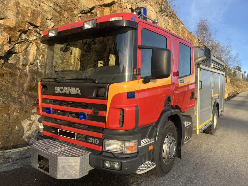 SCANIA P94GB 4x2 NZ310 - Fire engine - RESERVERAD !! - Vatrogasno vozilo: slika SCANIA P94GB 4x2 NZ310 - Fire engine - RESERVERAD !! - Vatrogasno vozilo SCANIA P94GB 4x2 NZ310 - Fire engine - RESERVERAD !! - Vatrogasno vozilo: slika SCANIA P94GB 4x2 NZ310 - Fire engine - RESERVERAD !! - Vatrogasno vozilo