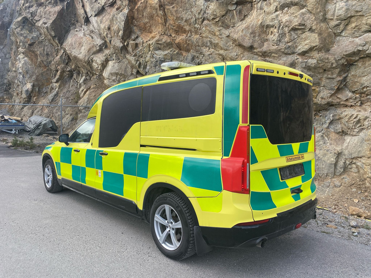 Volvo Nilsson XC90 D5 AWD - Ambulance - RESERVERAD !! - Vozilo hitne pomoći: slika Volvo Nilsson XC90 D5 AWD - Ambulance - RESERVERAD !! - Vozilo hitne pomoći Volvo Nilsson XC90 D5 AWD - Ambulance - RESERVERAD !! - Vozilo hitne pomoći: slika Volvo Nilsson XC90 D5 AWD - Ambulance - RESERVERAD !! - Vozilo hitne pomoći