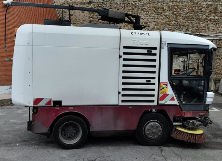 Ravo 540XL/545XL Kehrmaschine wie Citycat Cityfant Dulevo - Namjenska/ Posebna vozila: slika Ravo 540XL/545XL Kehrmaschine wie Citycat Cityfant Dulevo - Namjenska/ Posebna vozila Ravo 540XL/545XL Kehrmaschine wie Citycat Cityfant Dulevo - Namjenska/ Posebna vozila: slika Ravo 540XL/545XL Kehrmaschine wie Citycat Cityfant Dulevo - Namjenska/ Posebna vozila