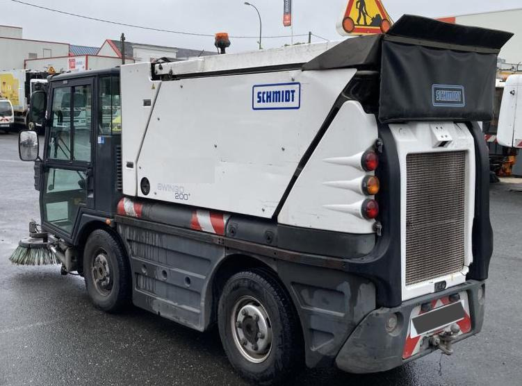 Schmidt Swingo 200 Kehrmaschine Sweeper Ravo Hako - Cestovna čistilica: slika Schmidt Swingo 200 Kehrmaschine Sweeper Ravo Hako - Cestovna čistilica Schmidt Swingo 200 Kehrmaschine Sweeper Ravo Hako - Cestovna čistilica: slika Schmidt Swingo 200 Kehrmaschine Sweeper Ravo Hako - Cestovna čistilica