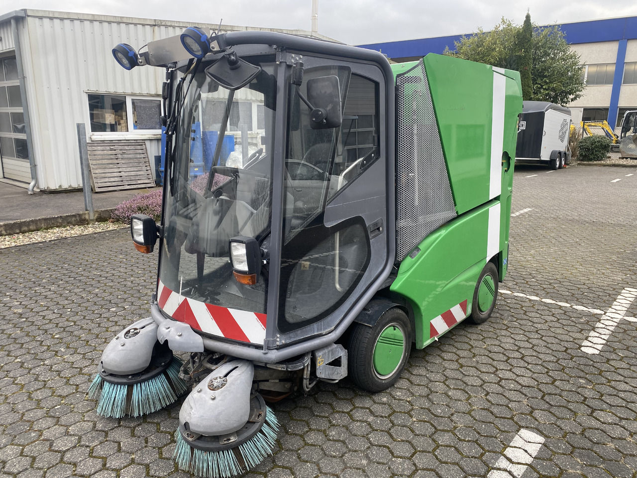 TENNANT Green Machines 500 ZE electric 500 ZE - Cestovna čistilica: slika TENNANT Green Machines 500 ZE electric 500 ZE - Cestovna čistilica TENNANT Green Machines 500 ZE electric 500 ZE - Cestovna čistilica: slika TENNANT Green Machines 500 ZE electric 500 ZE - Cestovna čistilica
