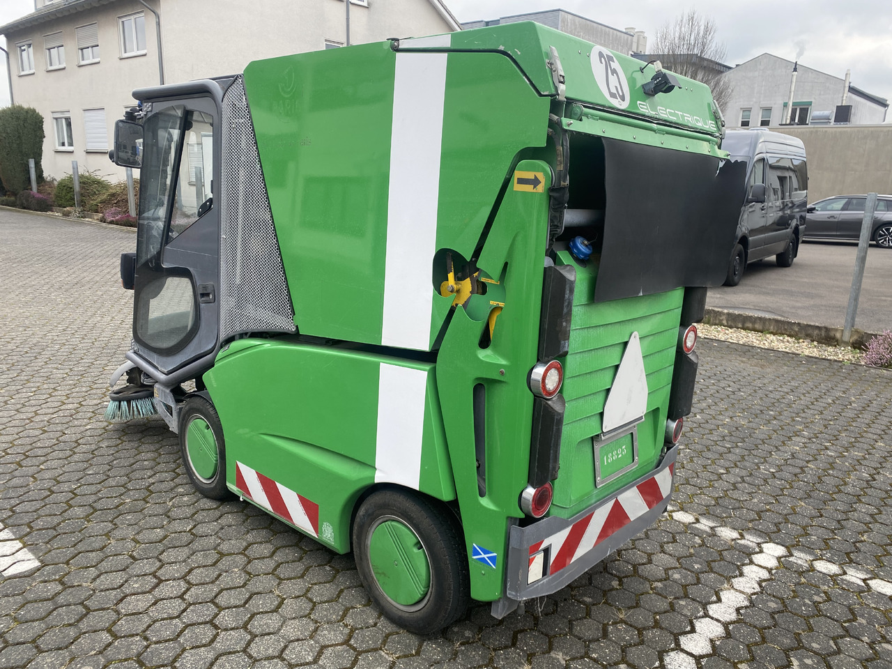 TENNANT Green Machines 500 ZE electric 500 ZE - Cestovna čistilica: slika TENNANT Green Machines 500 ZE electric 500 ZE - Cestovna čistilica TENNANT Green Machines 500 ZE electric 500 ZE - Cestovna čistilica: slika TENNANT Green Machines 500 ZE electric 500 ZE - Cestovna čistilica