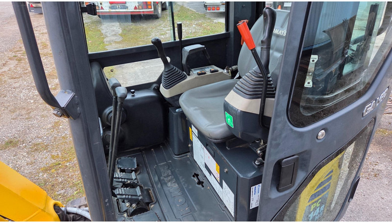 Komatsu PC14R - Mini bager: slika Komatsu PC14R - Mini bager Komatsu PC14R - Mini bager: slika Komatsu PC14R - Mini bager