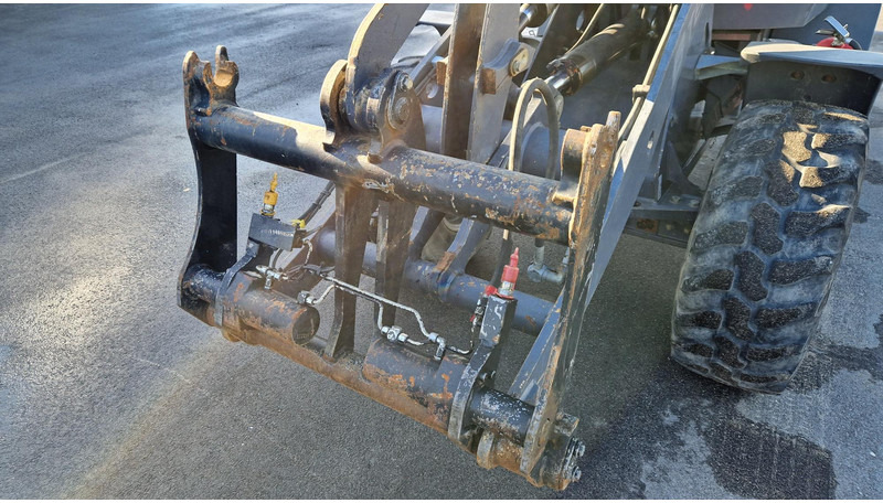 Terex TL80 4X4 + tools - Utovarivač na kotačima: slika Terex TL80 4X4 + tools - Utovarivač na kotačima Terex TL80 4X4 + tools - Utovarivač na kotačima: slika Terex TL80 4X4 + tools - Utovarivač na kotačima