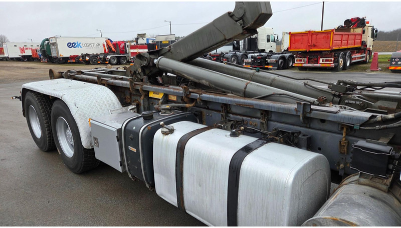 Kamion s kukastom dizalicom Volvo FH500 6X4: slika Kamion s kukastom dizalicom Volvo FH500 6X4 Kamion s kukastom dizalicom Volvo FH500 6X4: slika Kamion s kukastom dizalicom Volvo FH500 6X4