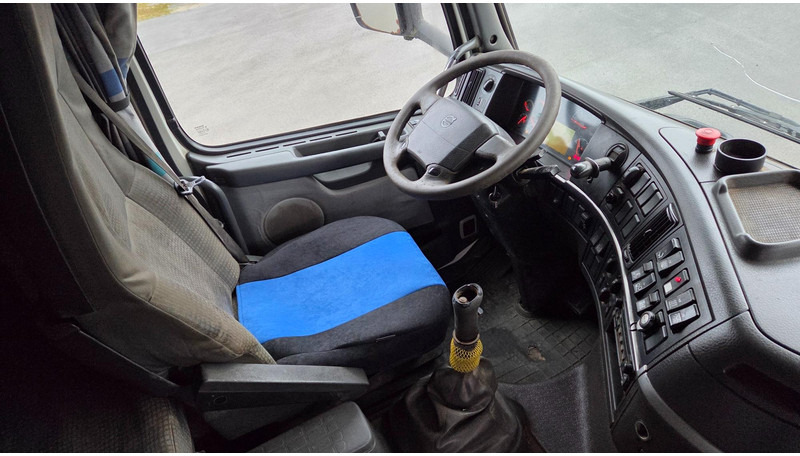 Kamion s kukastom dizalicom Volvo FH500 6X4: slika Kamion s kukastom dizalicom Volvo FH500 6X4 Kamion s kukastom dizalicom Volvo FH500 6X4: slika Kamion s kukastom dizalicom Volvo FH500 6X4