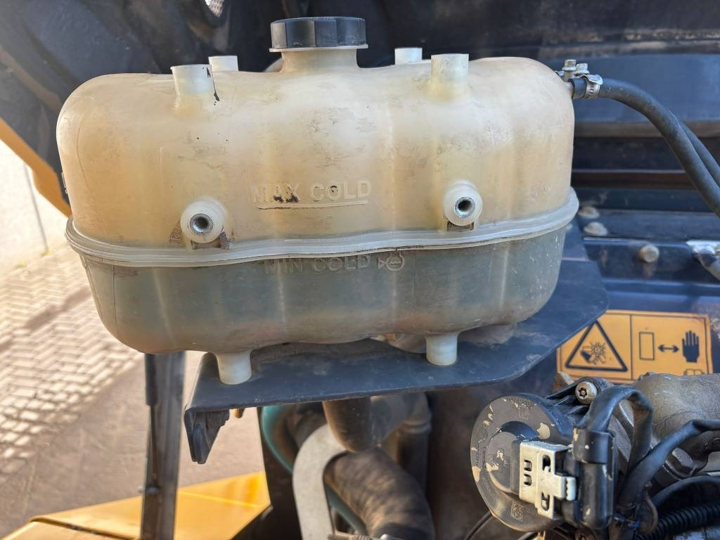 Zglobni istovarivač Bell B 20 E: slika Zglobni istovarivač Bell B 20 E Zglobni istovarivač Bell B 20 E: slika Zglobni istovarivač Bell B 20 E