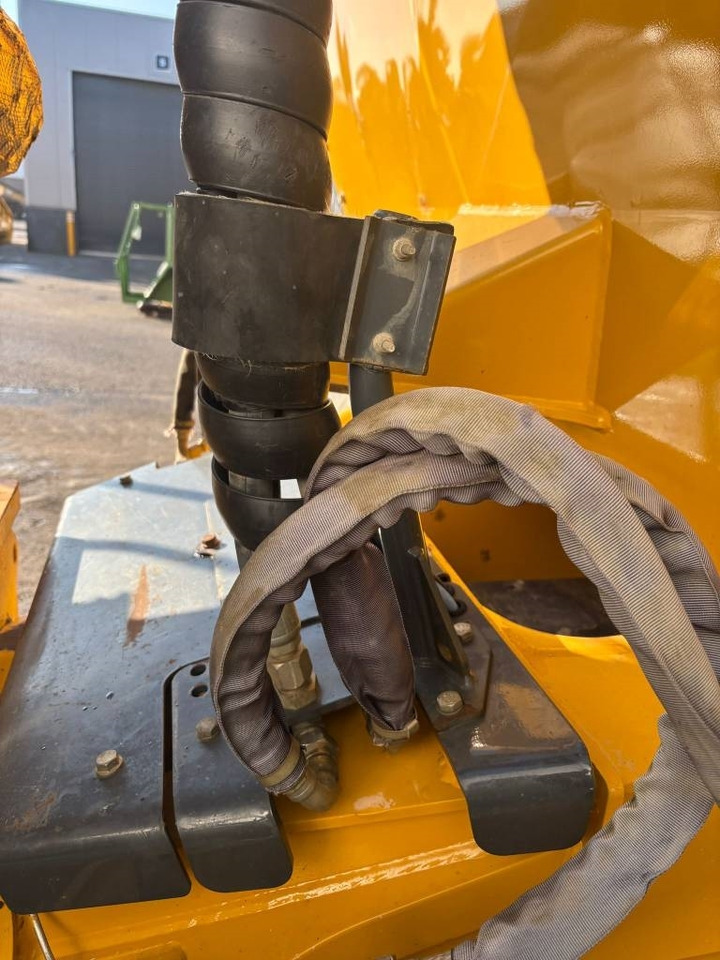 Zglobni istovarivač Bell B 20 E: slika Zglobni istovarivač Bell B 20 E Zglobni istovarivač Bell B 20 E: slika Zglobni istovarivač Bell B 20 E