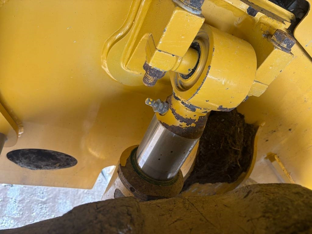 Zglobni istovarivač Bell B 20 E: slika Zglobni istovarivač Bell B 20 E Zglobni istovarivač Bell B 20 E: slika Zglobni istovarivač Bell B 20 E