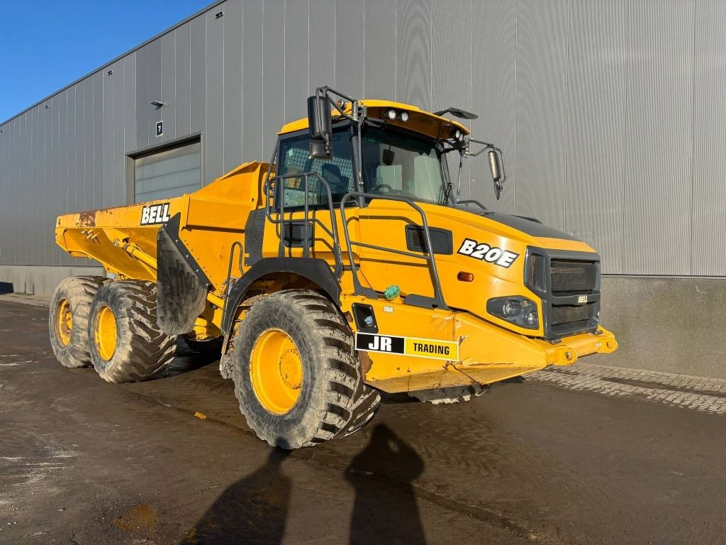 Zglobni istovarivač Bell B 20 E: slika Zglobni istovarivač Bell B 20 E Zglobni istovarivač Bell B 20 E: slika Zglobni istovarivač Bell B 20 E