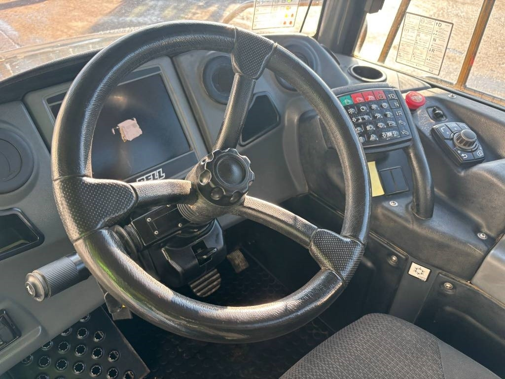 Zglobni istovarivač Bell B 20 E: slika Zglobni istovarivač Bell B 20 E Zglobni istovarivač Bell B 20 E: slika Zglobni istovarivač Bell B 20 E