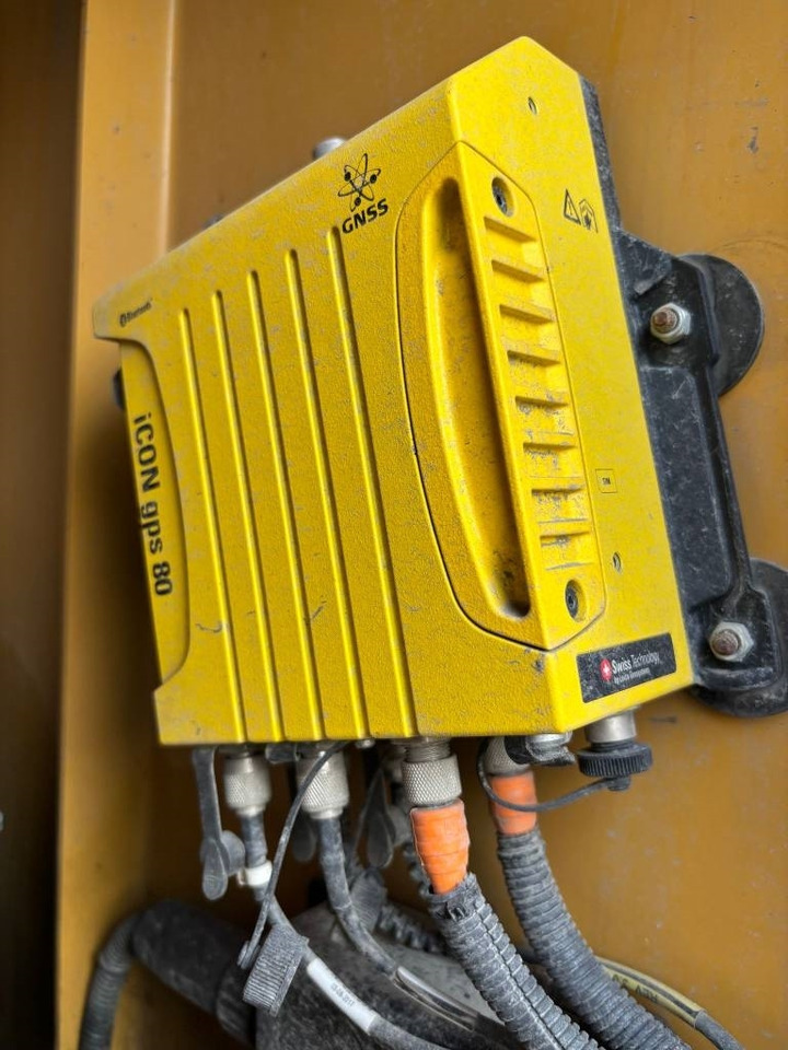 CAT 330F L (Roto|GPS|2 buckets) - Bager gusjeničar: slika CAT 330F L (Roto|GPS|2 buckets) - Bager gusjeničar CAT 330F L (Roto|GPS|2 buckets) - Bager gusjeničar: slika CAT 330F L (Roto|GPS|2 buckets) - Bager gusjeničar
