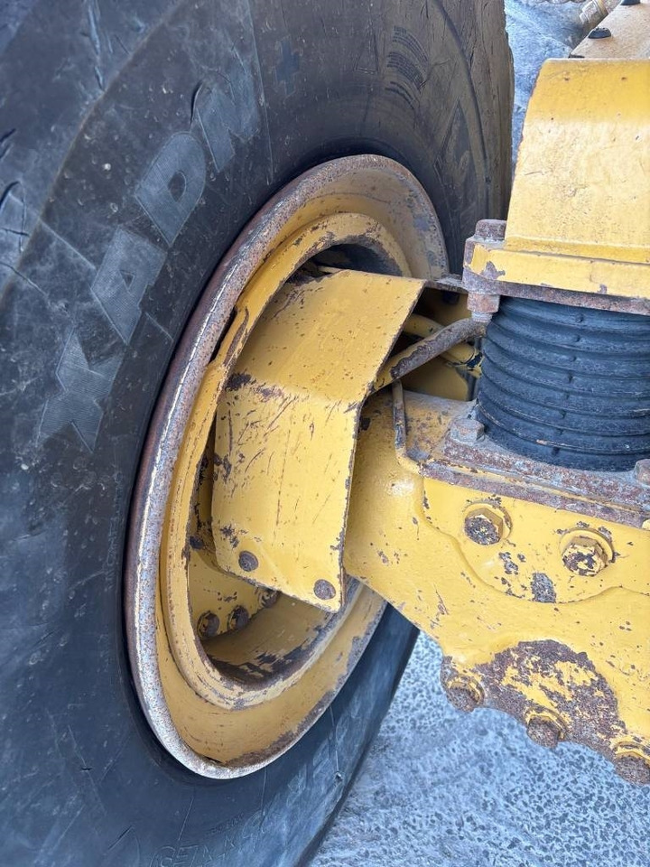 Zglobni istovarivač CAT 745 C: slika Zglobni istovarivač CAT 745 C Zglobni istovarivač CAT 745 C: slika Zglobni istovarivač CAT 745 C