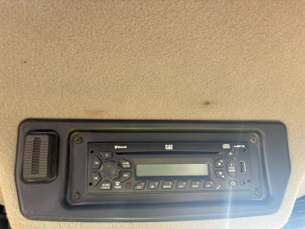 Utovarivač na kotačima CAT 972 K: slika Utovarivač na kotačima CAT 972 K